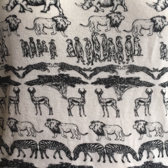 🌺Aeropostale Safari Animal Print Tee Shirt-Small - Picture 4 of 5